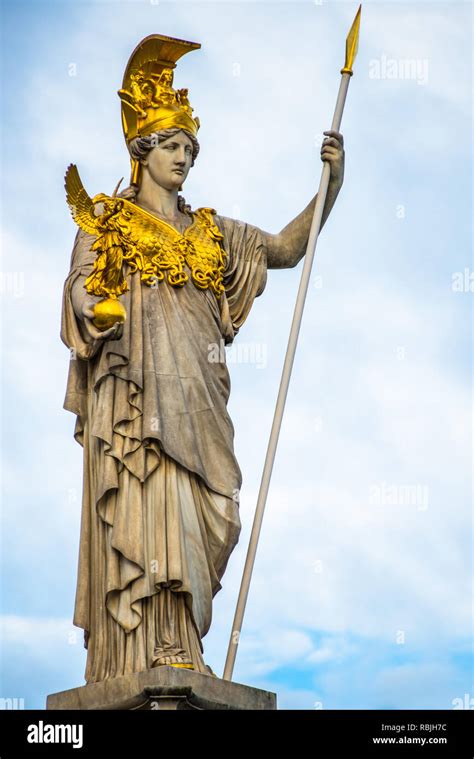 Athena Pallas .